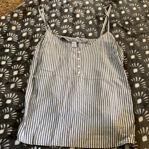 Old navy tank top, size medium
